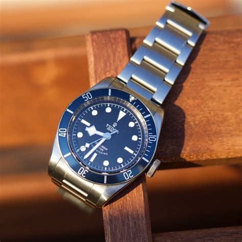 how to spot a fake tudor black bay 58